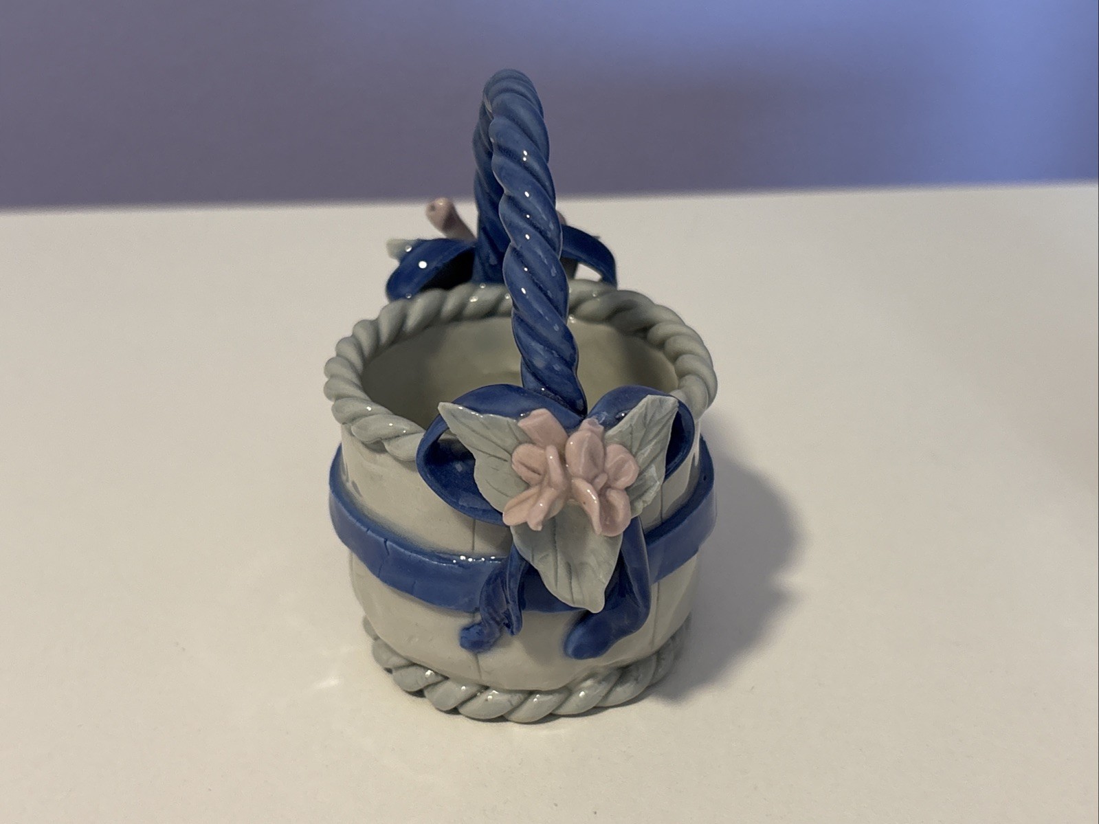 2 Vintage Mini Blue Ceramic Baskets Flower Embellishments & Braided Handle 3.5″H