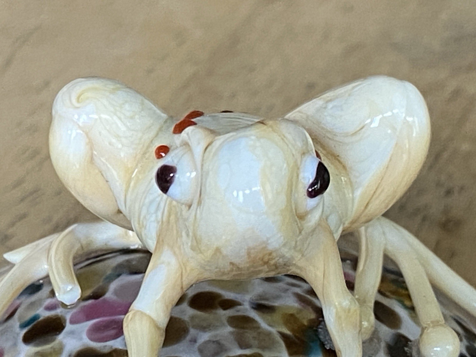 Glass Frog mini paperweight figurine handmade Tree