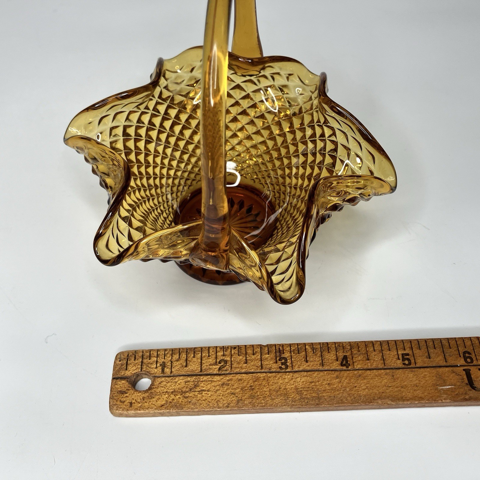 Vtg Amber Indiana Art Glass Basket Diamond Point Applied Handle Approx 6″ tall