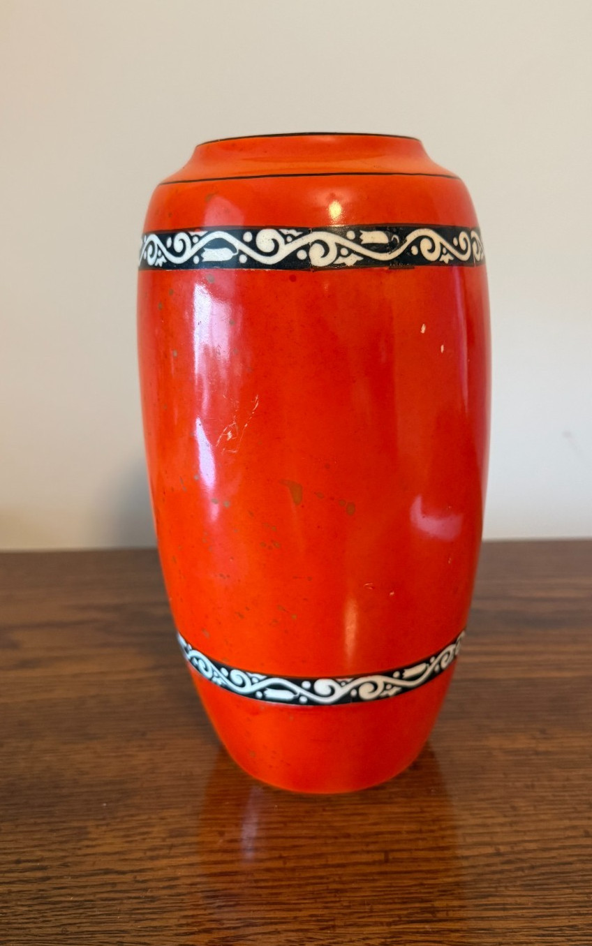 Czechoslovakian Red, Black and White Vase Scrollwork pattern