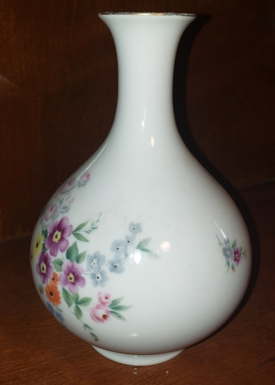 Vintage Heinrich & Co Selb Bavaria Germany Porcelain Floral Vase 8″