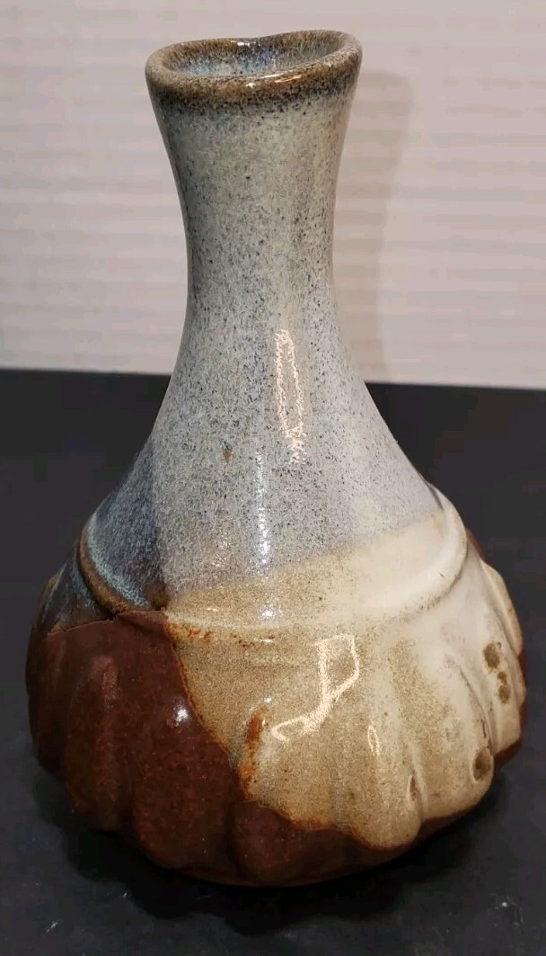 Art Pottery Vase Bud Tan Brown 4 3/8 in. x 2 3/4 in.