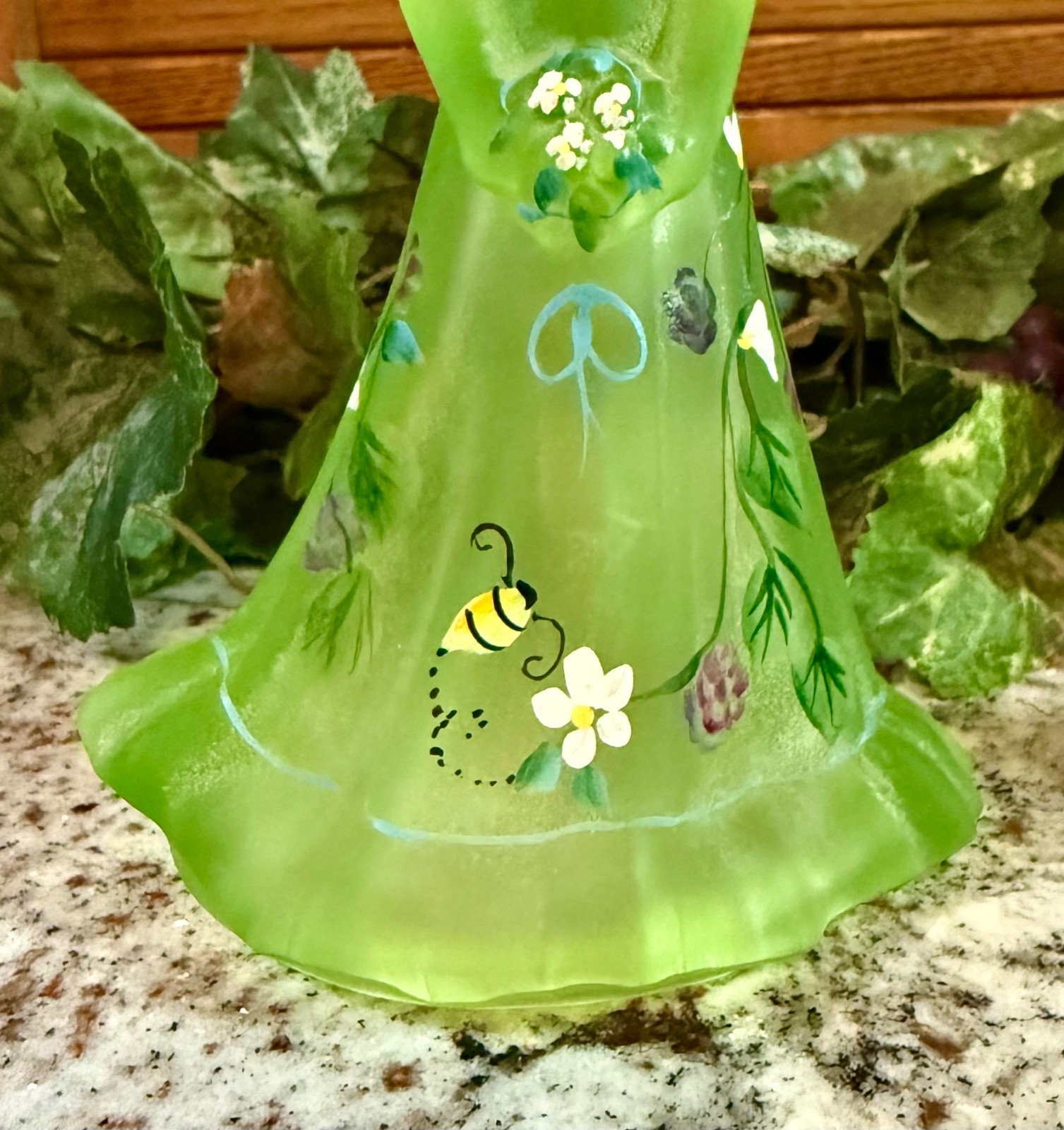SCARCE Fenton**KEY LIME “RASPBERRY/ BEE” BRIDESMAID DOLL**VIP 2009…L Everson