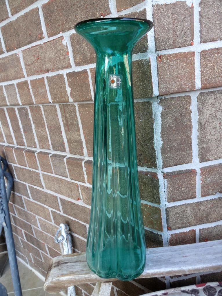 tall BLENKO TEAL/SEA GREEN 17” VASE MCM Art Glass Ribbed w/Foil Tag