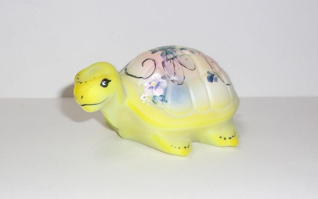 Fenton Glass Dandelion Yellow Gentle Landing Turtle Figurine Ltd Ed 7/32 M Kibbe