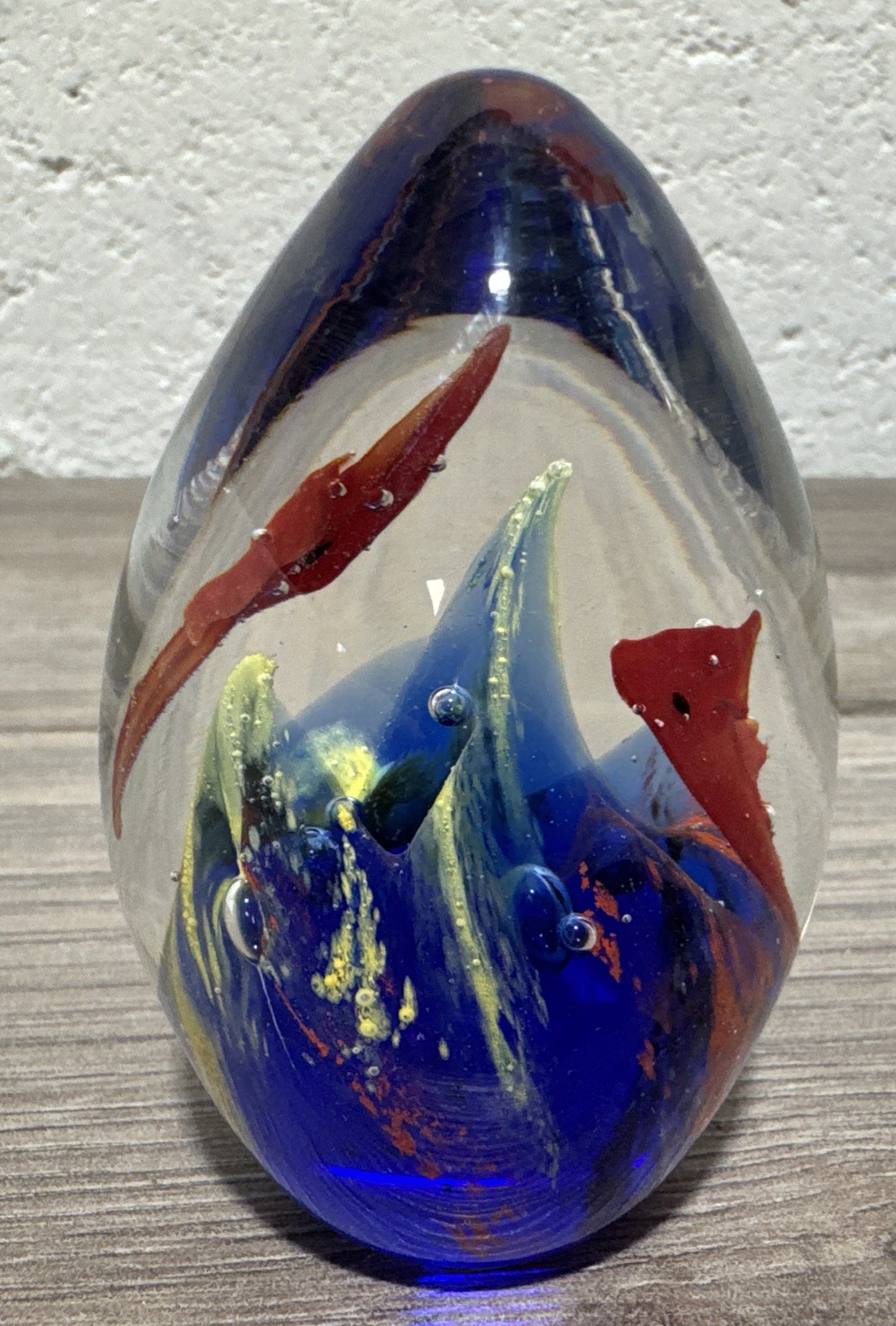 Art Glass Paperweight Egg Yellow Res Blue Swirls Controlled bubbles 3.5″ Tall