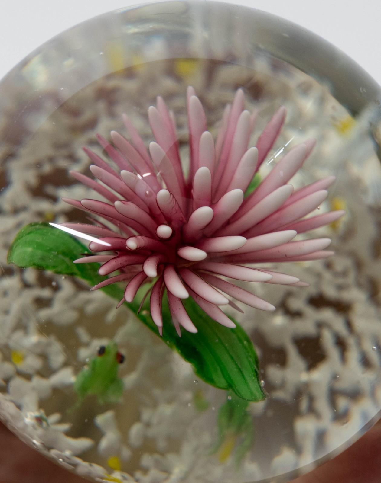 Vtg American Studio Glass Lampworked Floral Paperweight w/ Frogs, c. 1970s–1990s