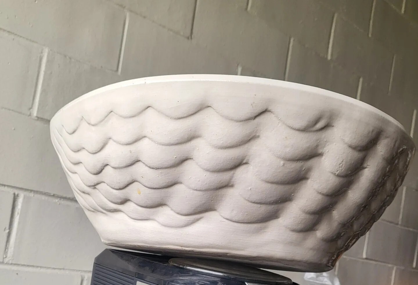GIANT MP MOUNTAINSIDE POTTERY BOWL 8LB 15″ X 14″ X 5″ HIGHWHITE GLAZE IN AND OUT
