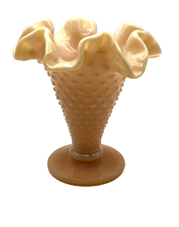 VTG 1950’S Rose Pastel Pink Milk Glass VASE Hobnail Pattern Ruffled Edges Fenton