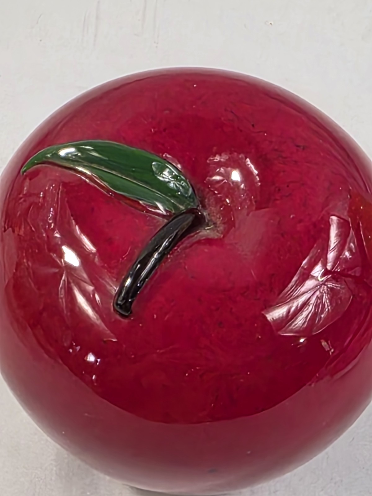 Vtg Zellique Studios Art Glass Red Apple Paperweight 2003 Signed Hand Blown 119