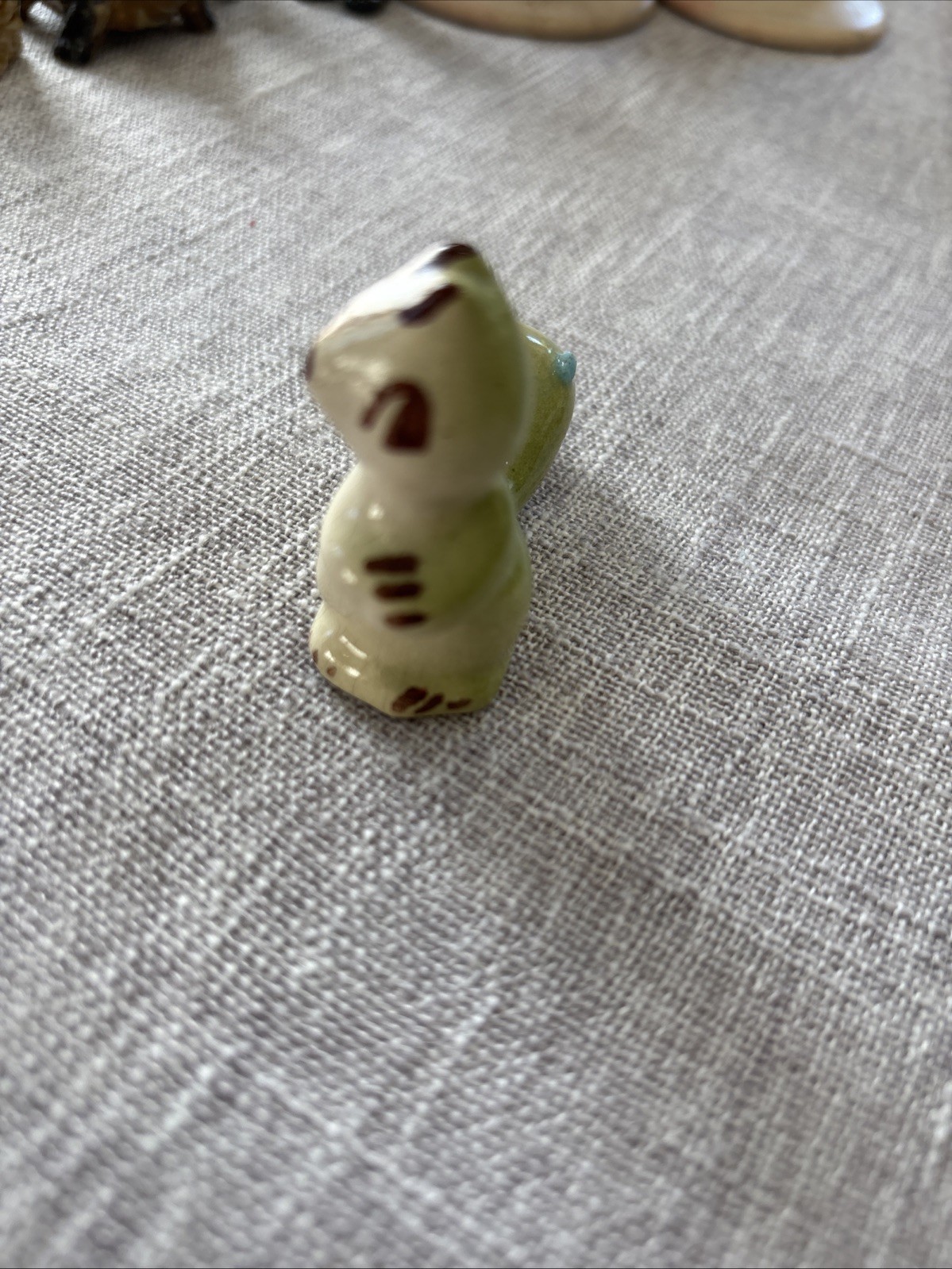 VINTAGE CALIFORNIA POTTERY RIO HONDO SQUIRREL 2″ TALL