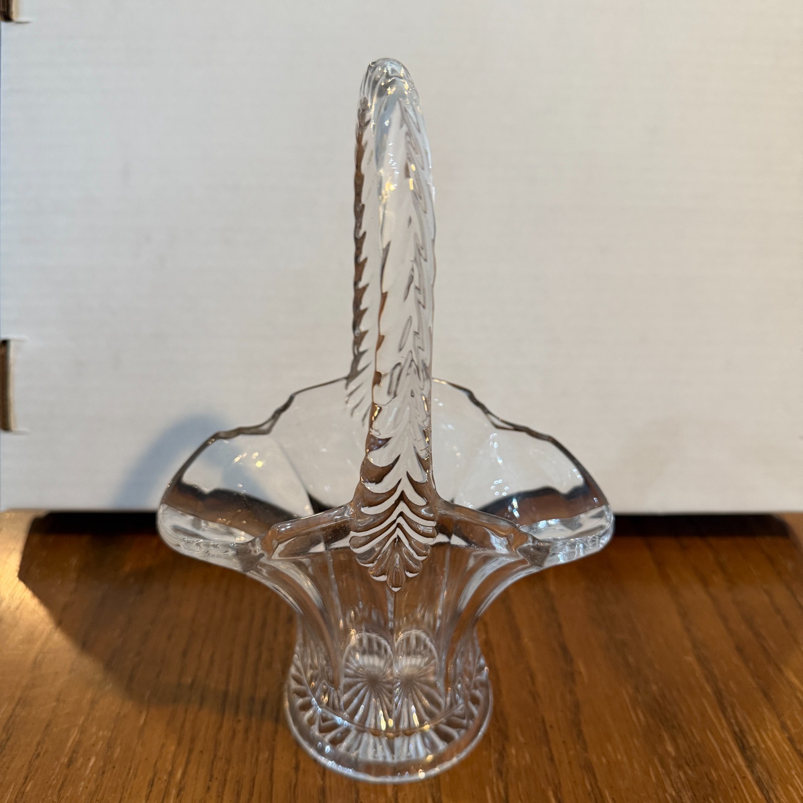 Vintage Clear Pressed Glass Basket Candy Dish Leaf Handle Scalloped Rim 8″