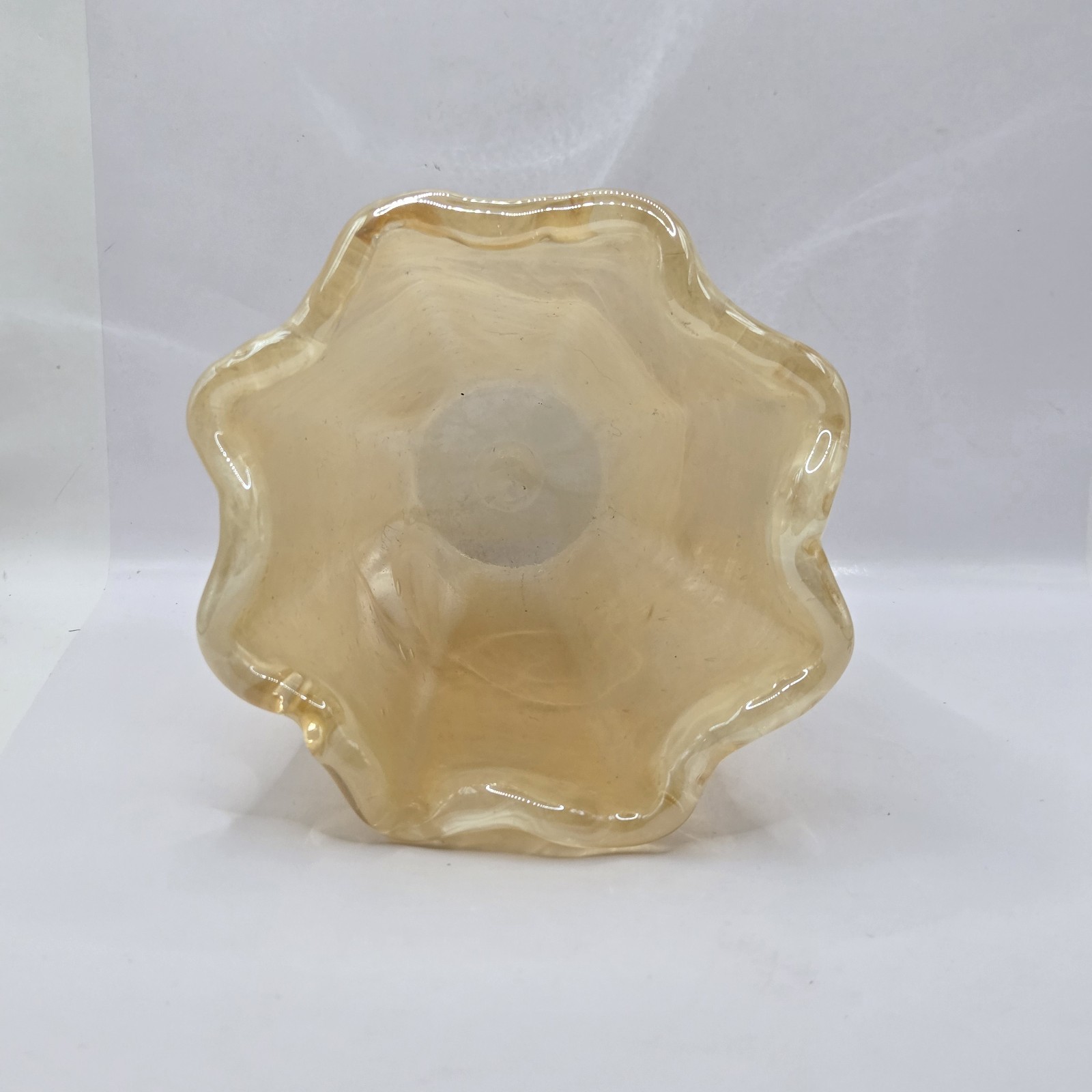 Murano Art by Vetro Eseguito Golden Beige Secondo Glass Vase 7″H , 6″W
