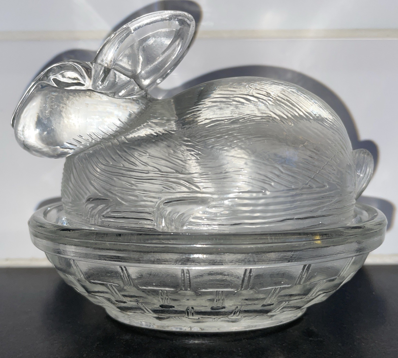 Vintage LE Smith Clear Glass Rabbit on a Nest Covered Candy Trinket Dish 4″ Tall