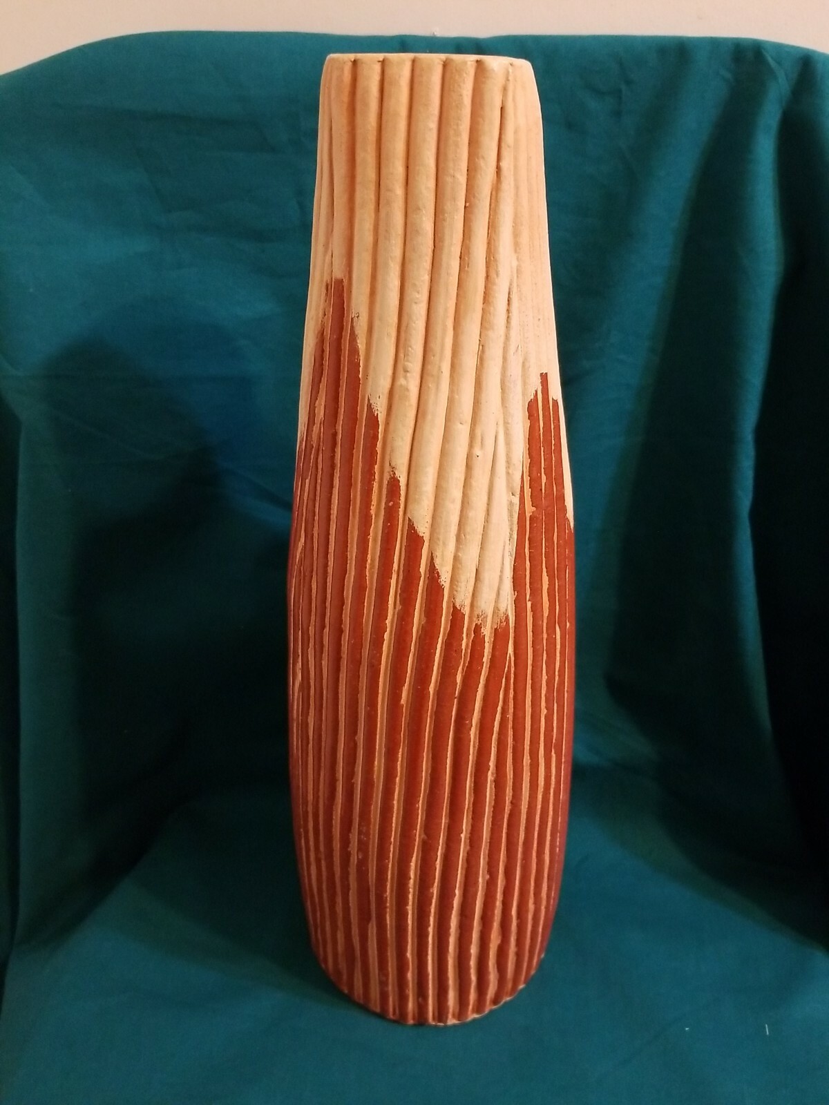 VTG Art Studio Ceramic Clay Pottery Hand Made Vase Wt 6 lbs 9.5 Oz., 16″ Tall