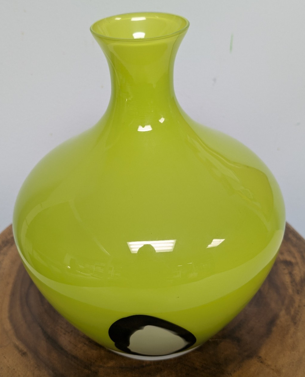Murano Type Hand Blown Heavy Lime Green Cased Glass Vase 9.75″T x 7.5″W~Favicri