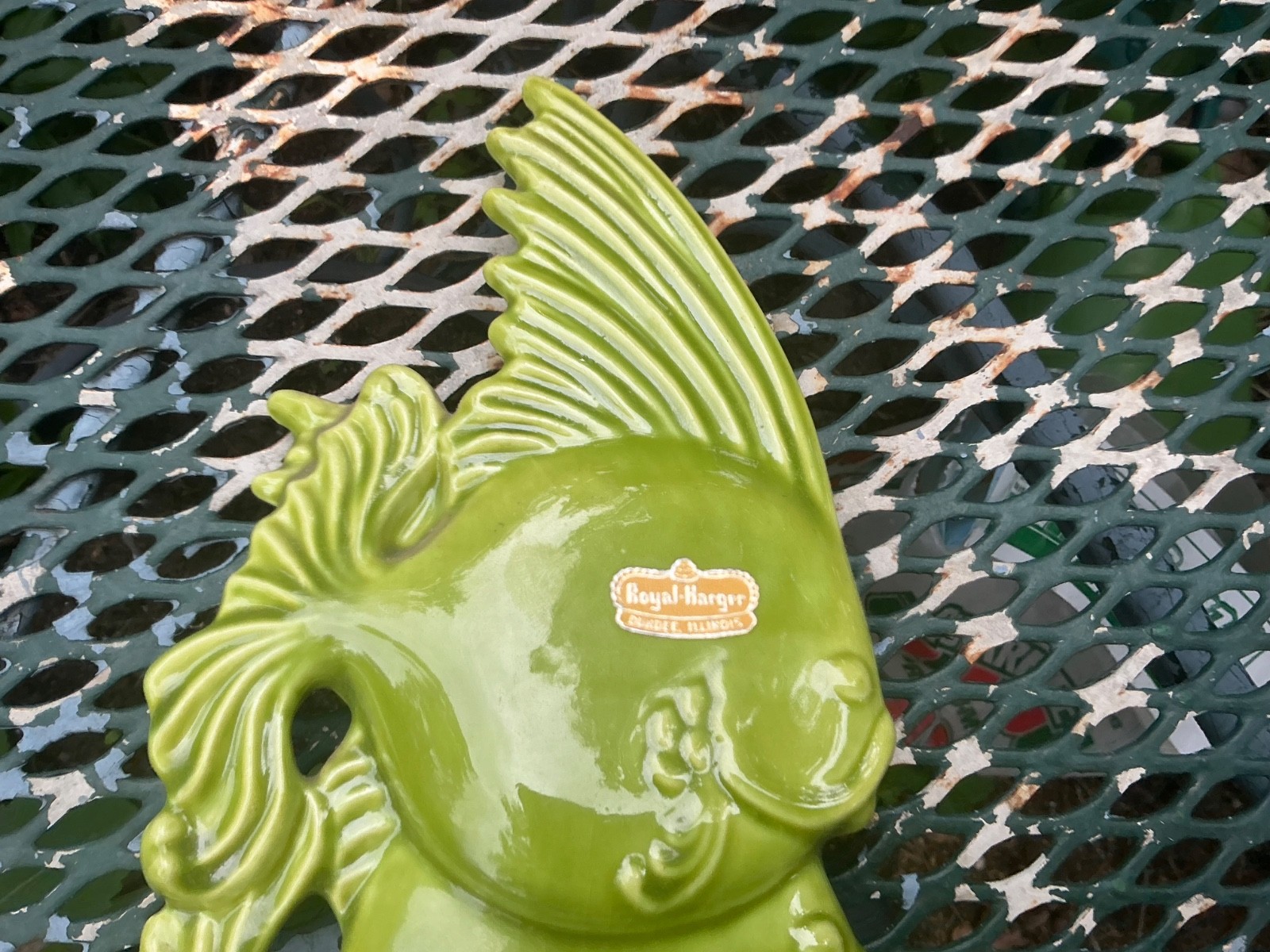 Royal haeger 1940s double fish flower frog chartreuse glaze mid century modern