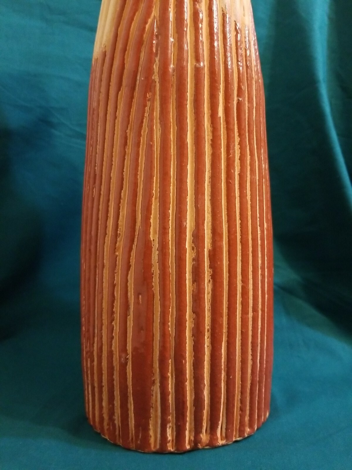 VTG Art Studio Ceramic Clay Pottery Hand Made Vase Wt 6 lbs 9.5 Oz., 16″ Tall