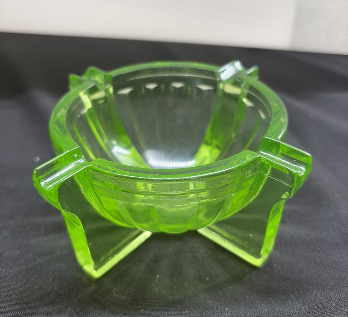 1930s Fry Vaseline Uranium Glass Quad‑Rest Ashtray Depression Glass UV Glow