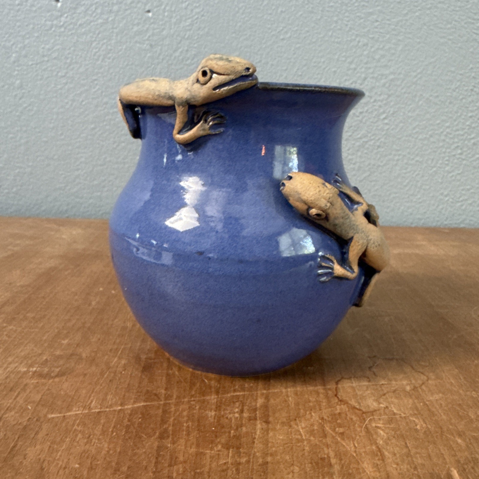 Vintage Blue Pottery Vase With Relief Lizards Signed