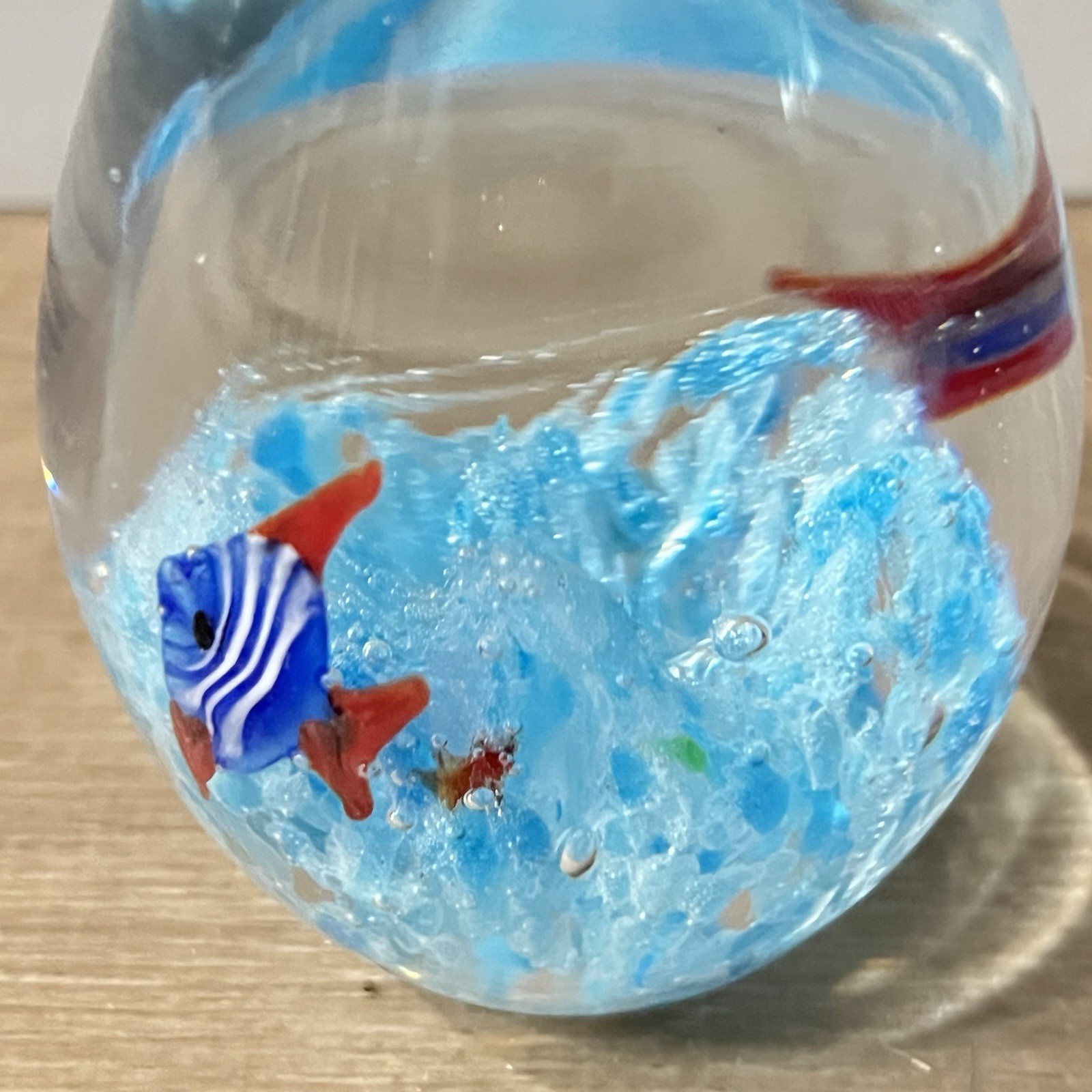 Aquarium Blue Fish Art Glass Paperweight Egg Shape 4″ Tall 1″ Dia Heavy 13oz