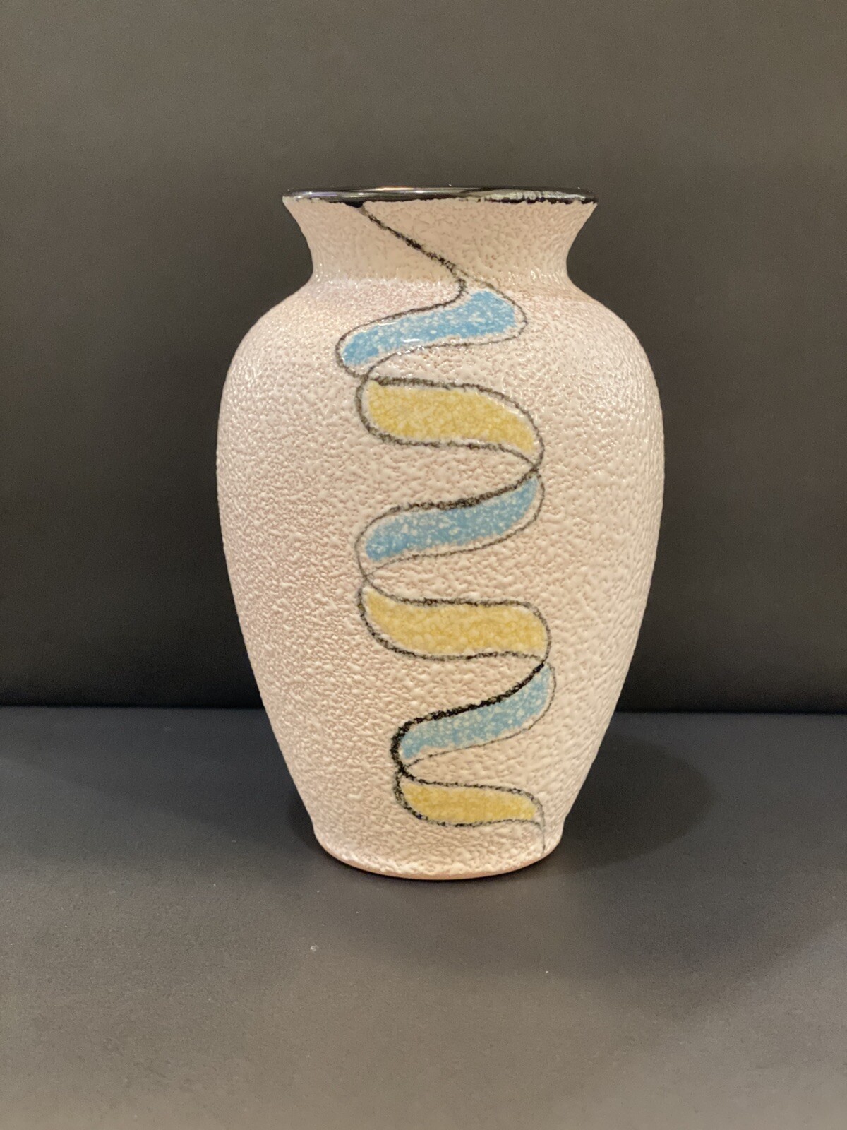 Mid Century Modern Enamel Textured Small Pale Pink And White Vase Abstract 5”