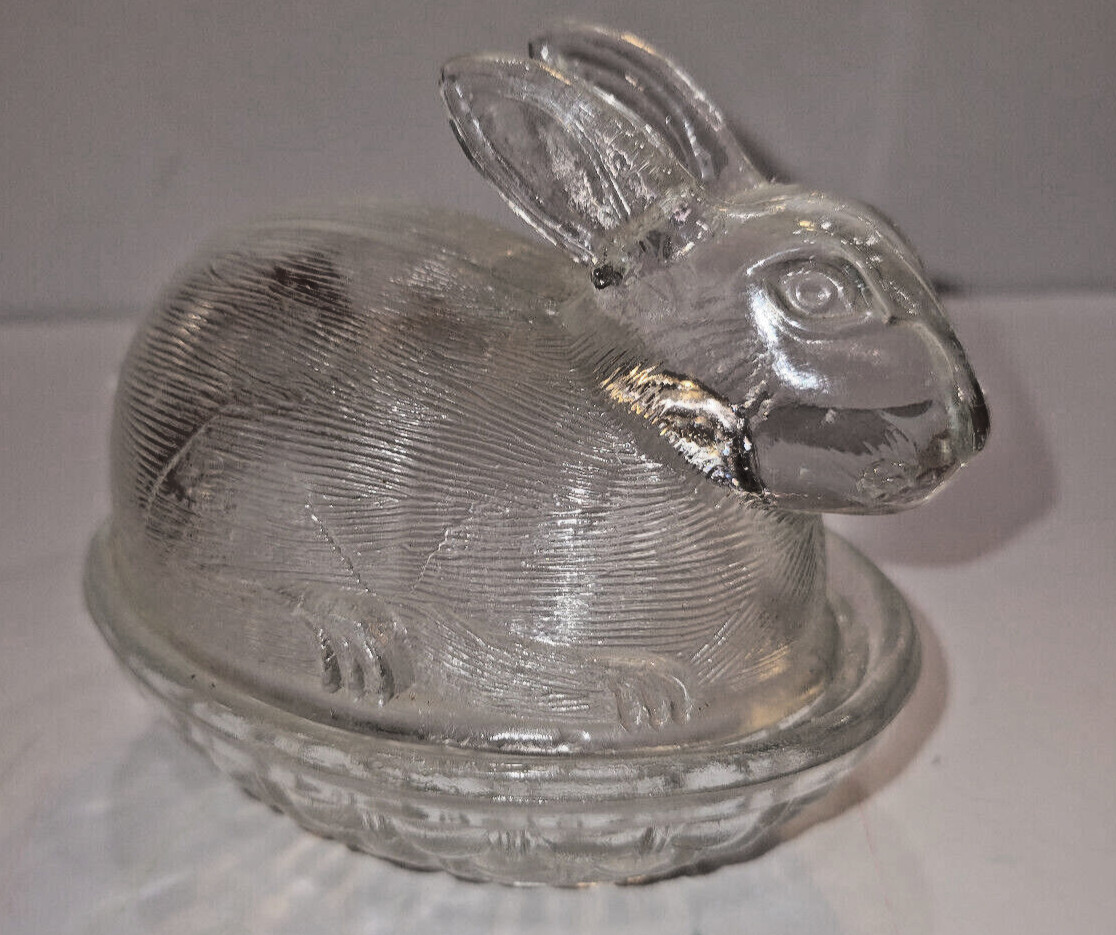 LE Smith Clear Glass Rabbit on a Nest Covered Candy Trinket Dish 4″ Tall Vintage