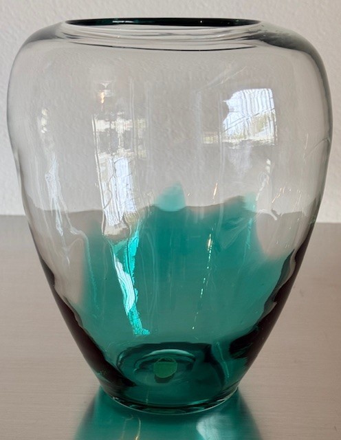 Erickson Glass Vase Green Flame Hand Blown Art Glass Vase 8.5 ” Original Label