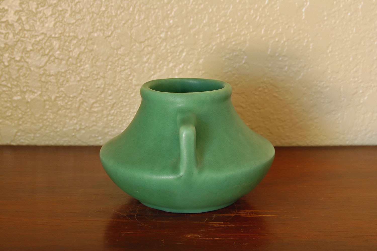 Stunning Vintage Camark Pottery Art Deco 2-Handled Miniature Vase Matte Green