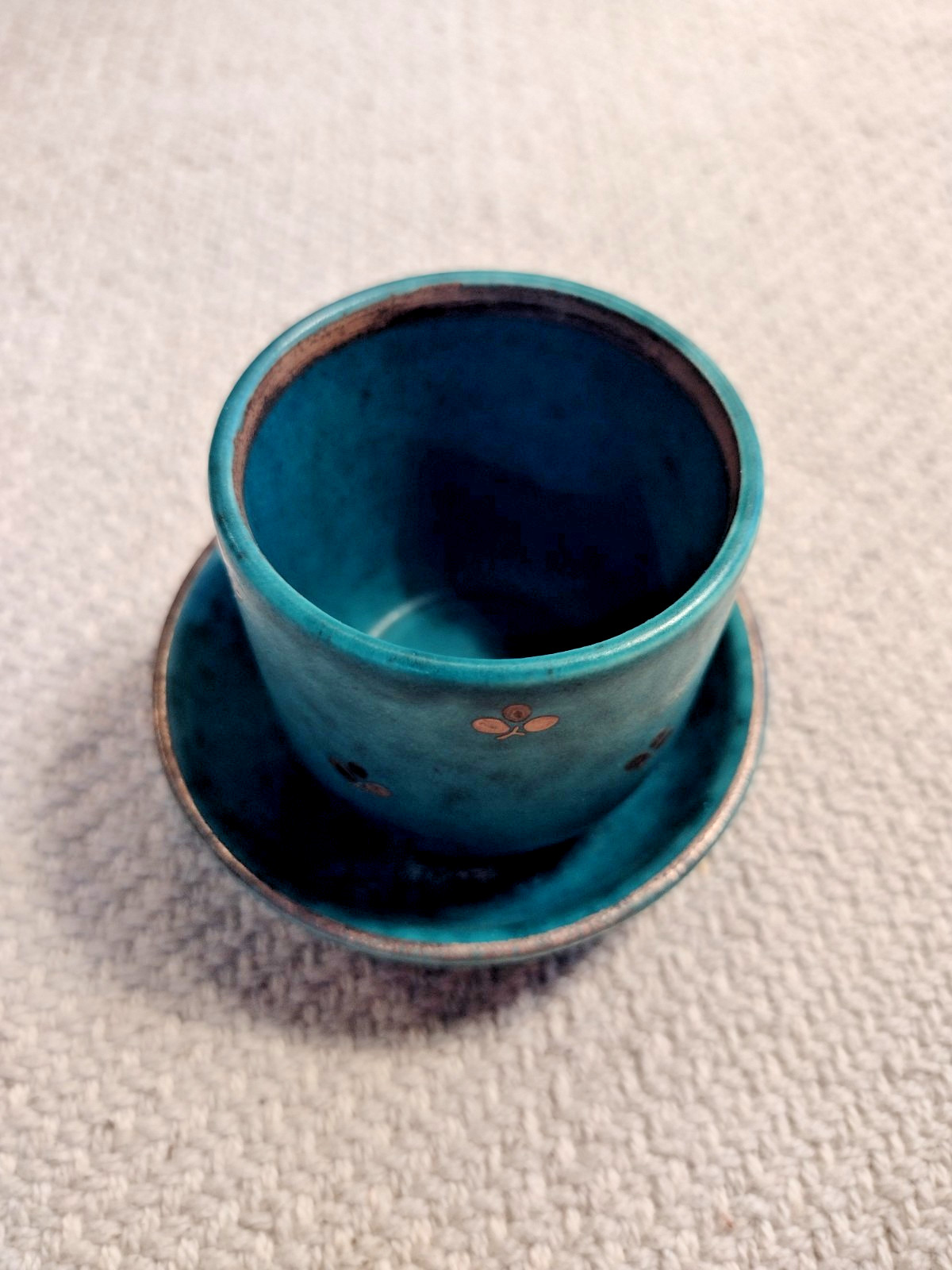 2 Small Pieces of Sweden Gustavsberg Argenta Pottery – Cup & Bowl