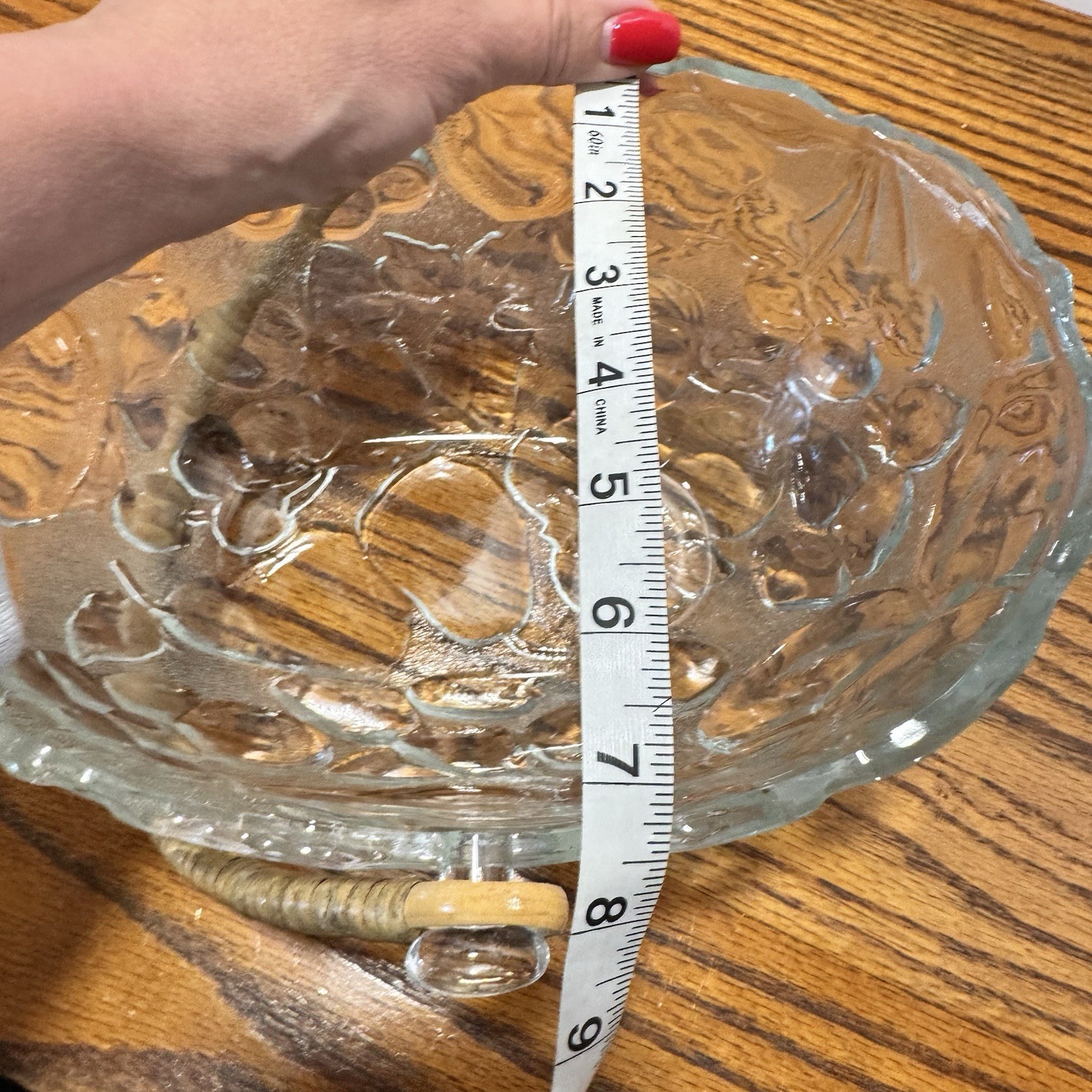 VTG Libbey Orchard Fruit Embossed Clear Glass Oval Bowl Basket Rattan Handle