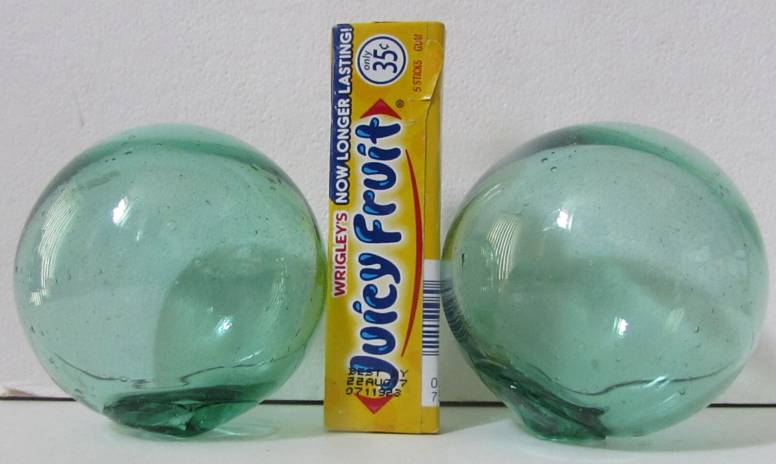 2 OLD ART GLASS HAND BLOWN ORBS HOLLOW SPHERES~each 2 1/2″ dia~ VINTAGE BALLS~A2