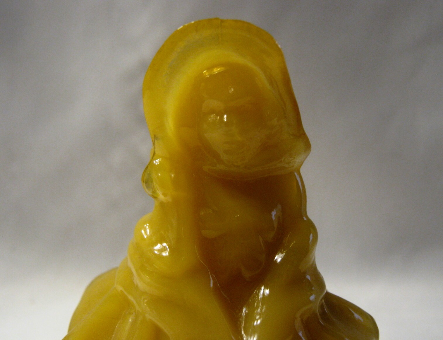 Boyd Art Glass Apricot Yellow Colonial Southern Belle Louise Doll Figurine