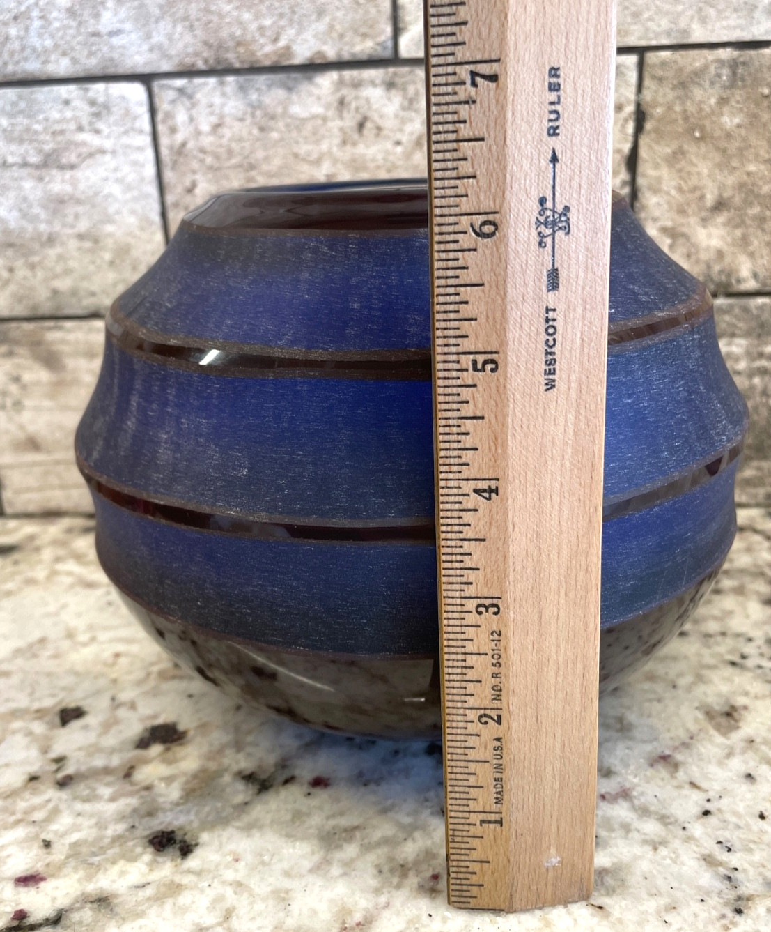 VTG Studio Art Glass Beehive Vase Blue Amber Sandblasted Etched 6.25×8″ ~ 5.75LB