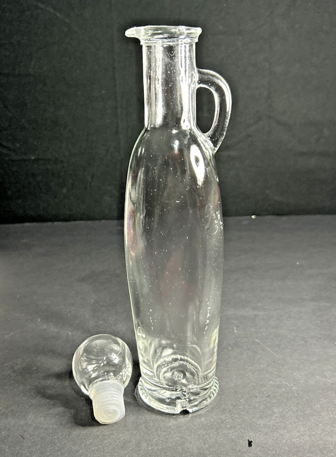 Glass Bottle Vessel Decanter Pitcher Cruet with Handle & Stopper