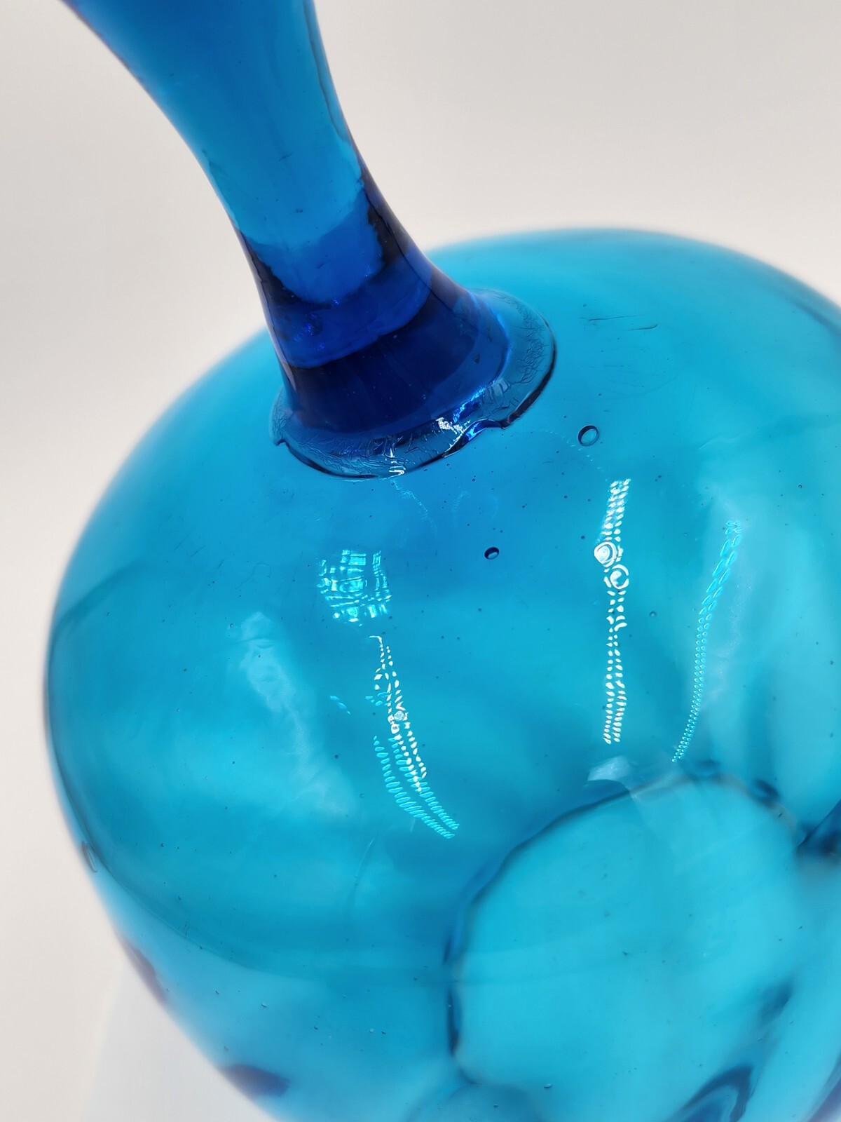 Empoli Optic Blue Art Glass Brandy Snifter Vase Swirl Scalloped Top Vtg 8.25″