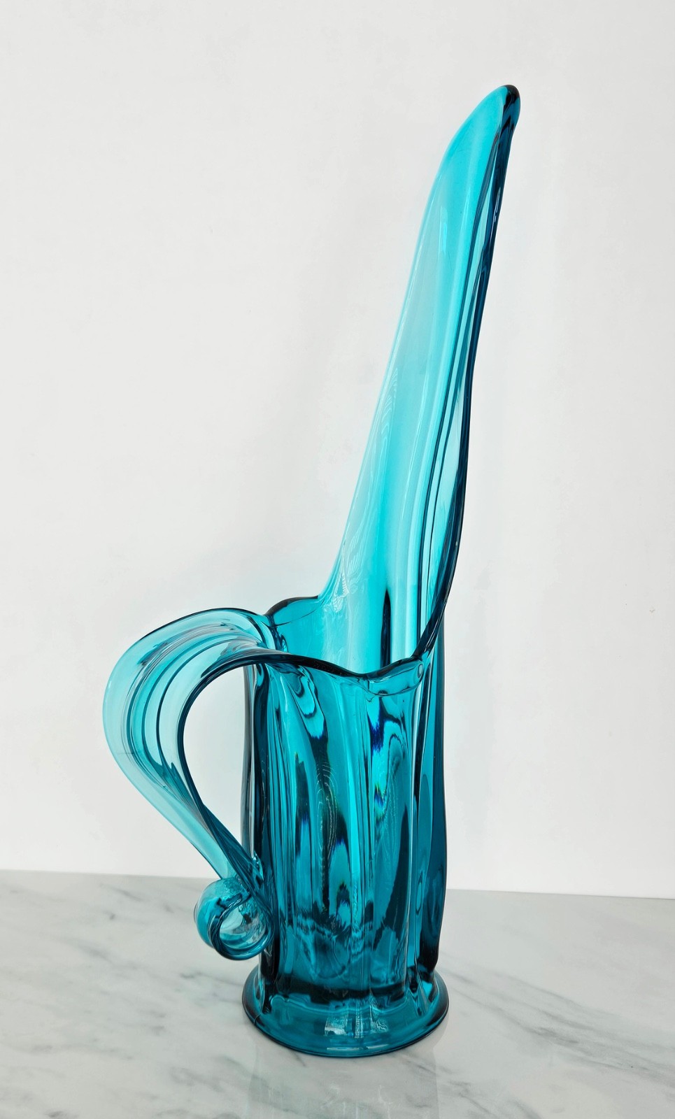 Vintage LE Smith Glass Peacock Blue Dragons Tooth Swung Vase Ewer 🌊