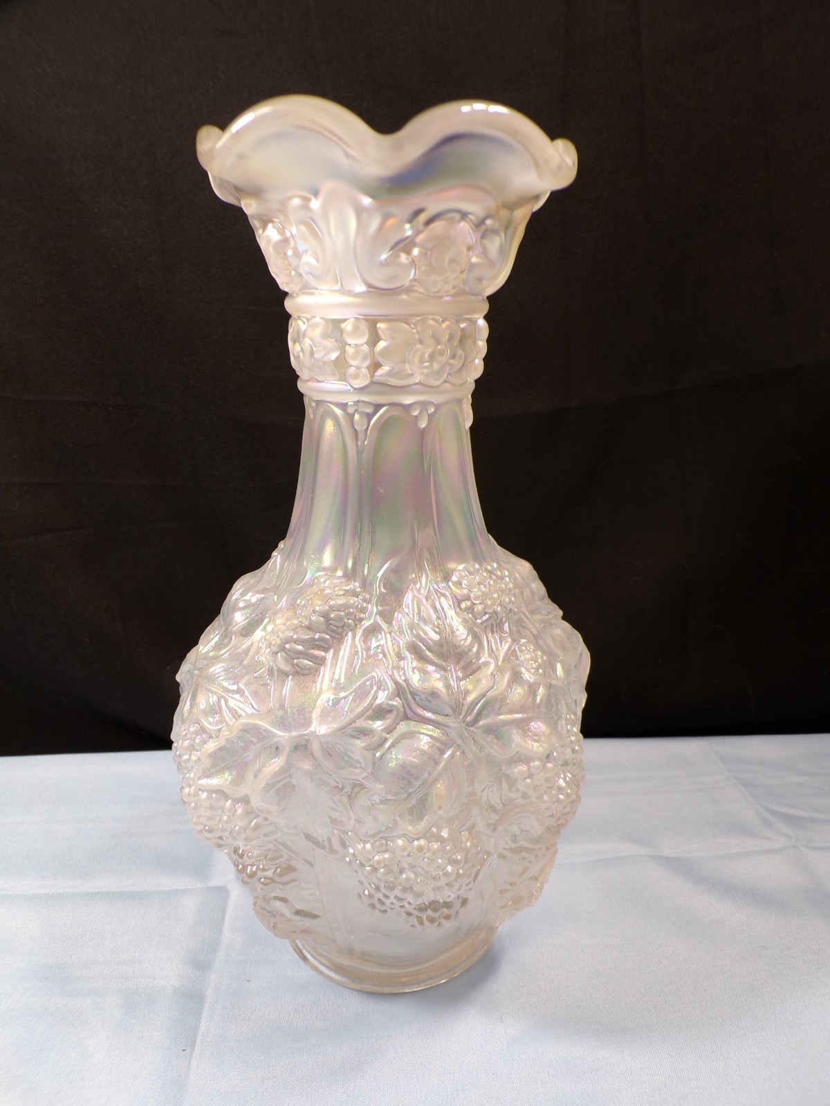 Imperial White Clear Carnival Glass Loganberry Vase 10 1/4″ Tall INV4