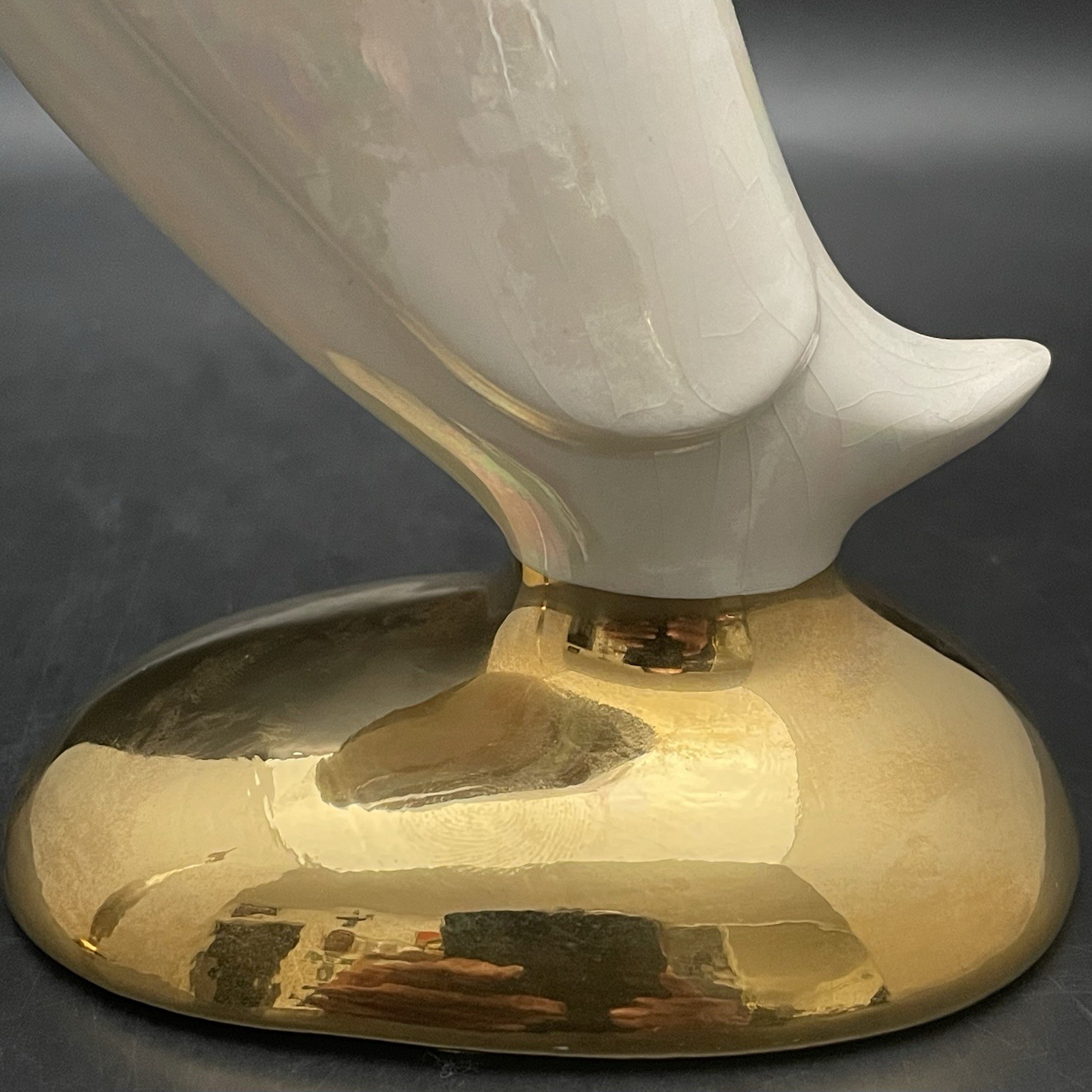 Arnel’s Gold & Iridescent Pearlized White Swan/Crane/Egret 2pc Figures 14 & 15″t