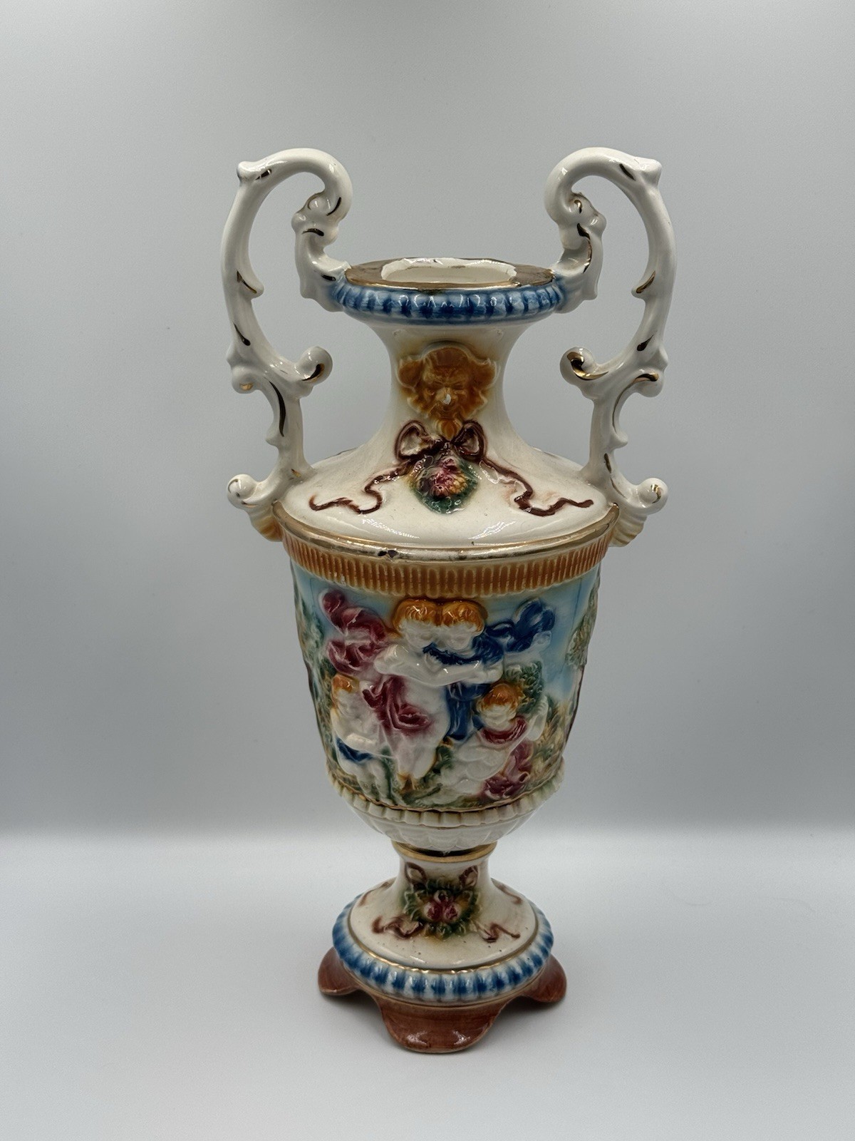 Majolica Porcelain Vase Made in Italy and Numbered 20 Century