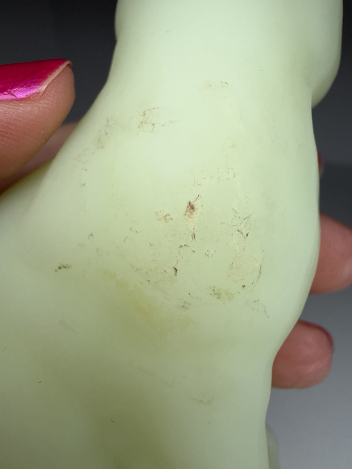 Vintage Fenton Custard/ Lime Green Uranium Glass Painted Sitting Cat