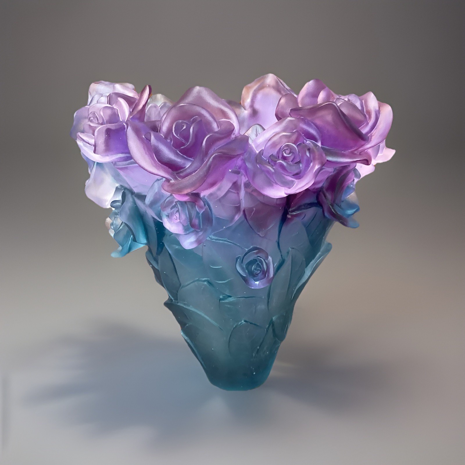 Nancy Daum Style Blue Multi Crystal Rose Vase H8.5”W8” Heavy Art Glass Limited E
