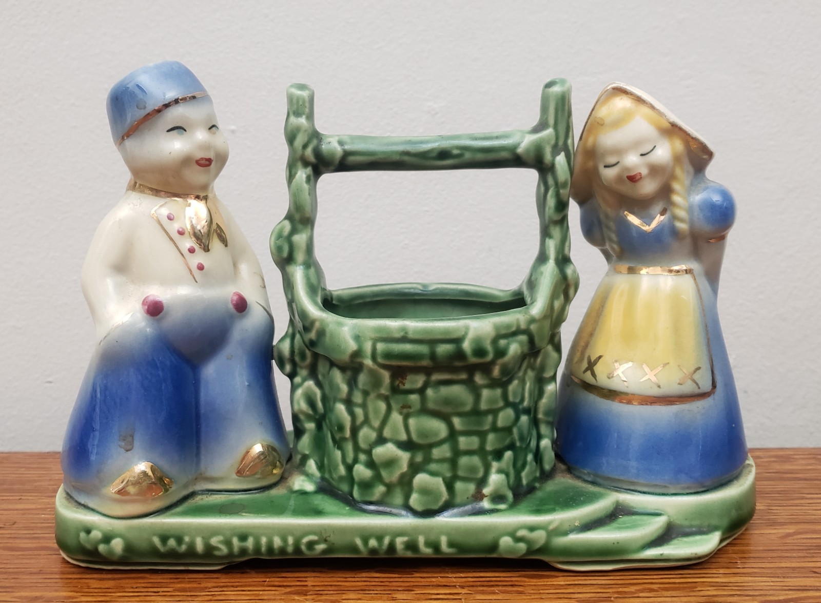 Vintage Shawnee USA #710 Dutch Children Wishing Well Planter Blue Green Pottery