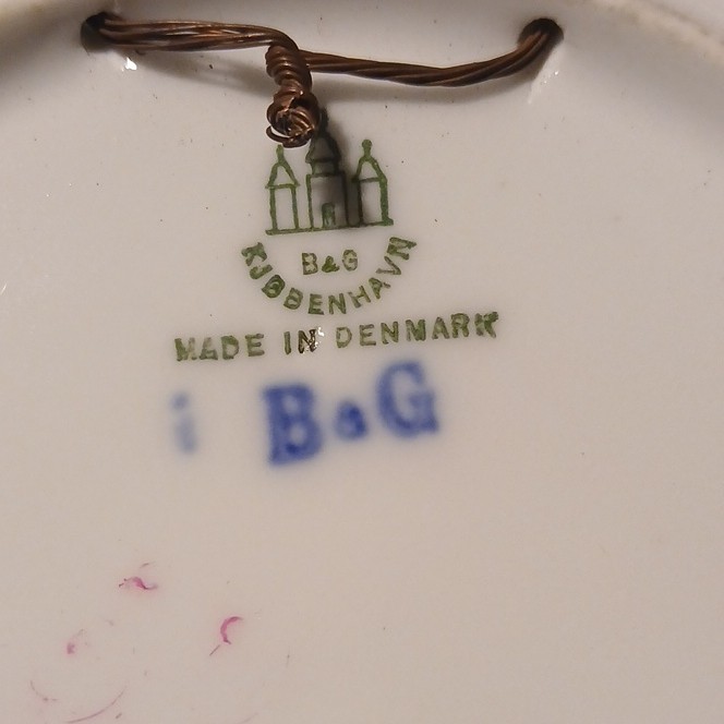 Bing & Grondahl B&G Collector Plate Porcelain Danish Blue White Round