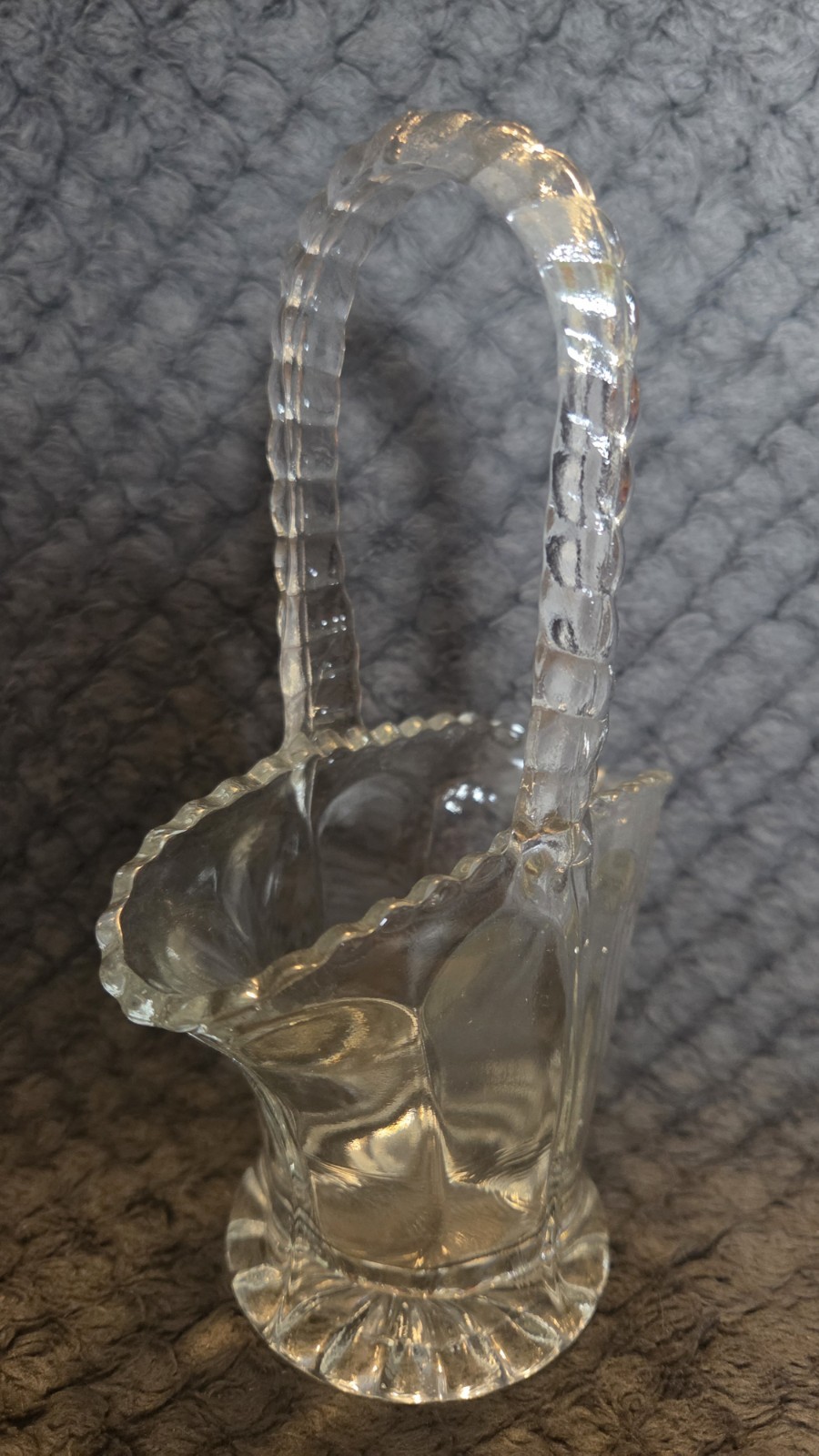 Clear Glass Oval Decorative Basket with Handle 6″ Tall Small Art Glass Basket