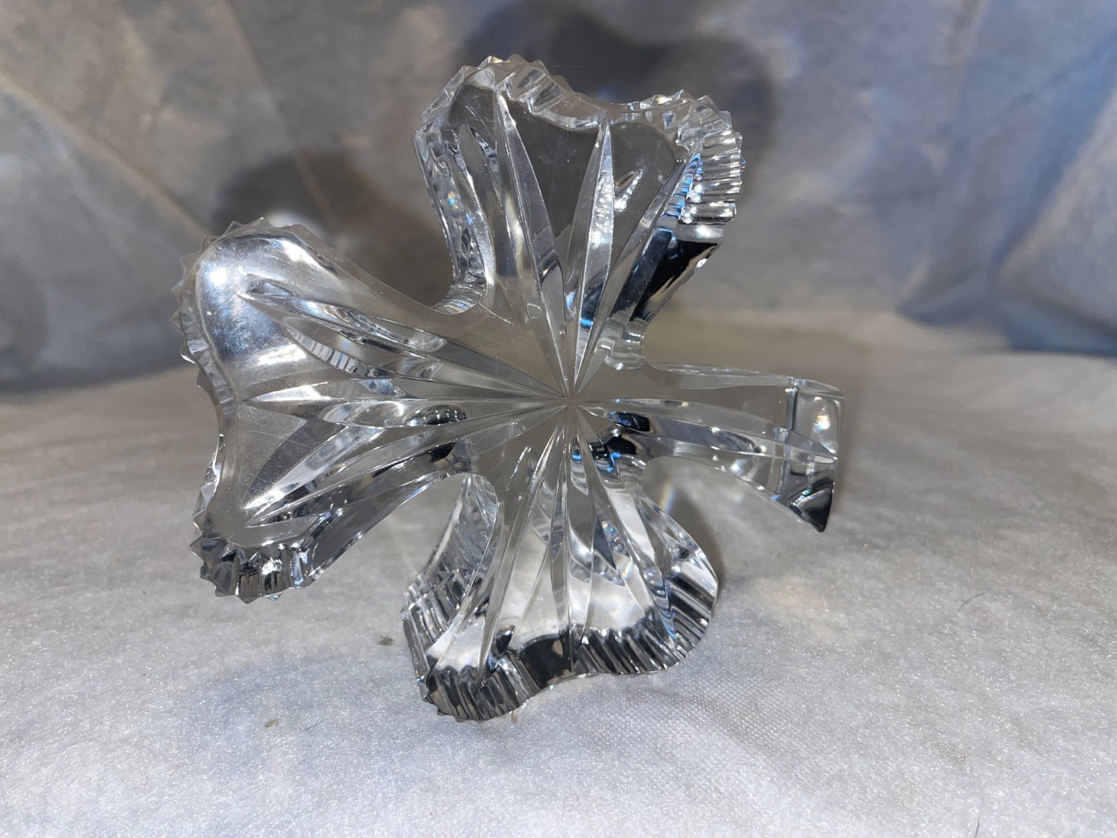 Waterford Crystal 3-leaf Clover/Shamrock Paperweight Stamped Made IRELAND 6/955
