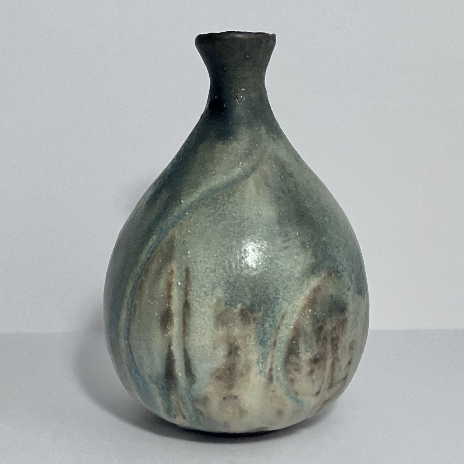 ART POTTERY Bottle Neck SIGNED VASE / Incised & THICK GREEN GLAZE / Mid Century
