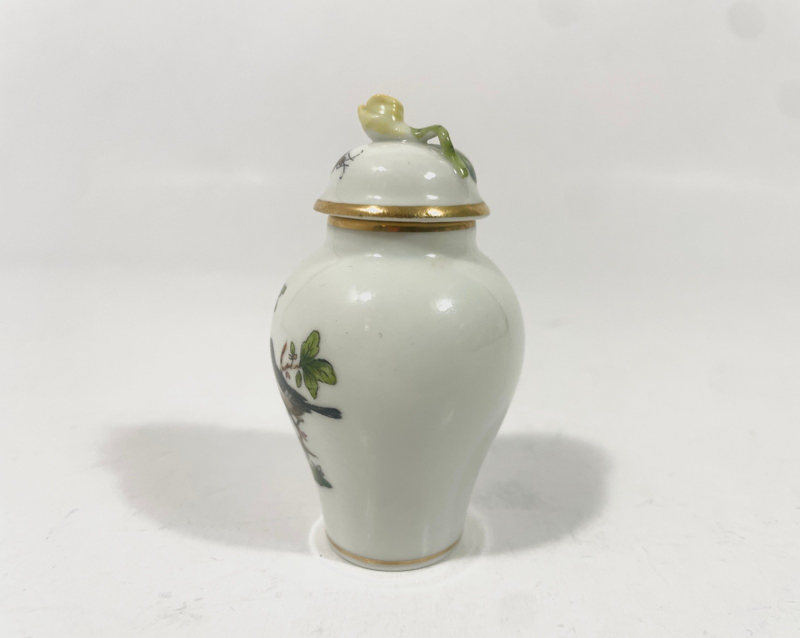 Herend Rothschild Bird 7112 Small Urn