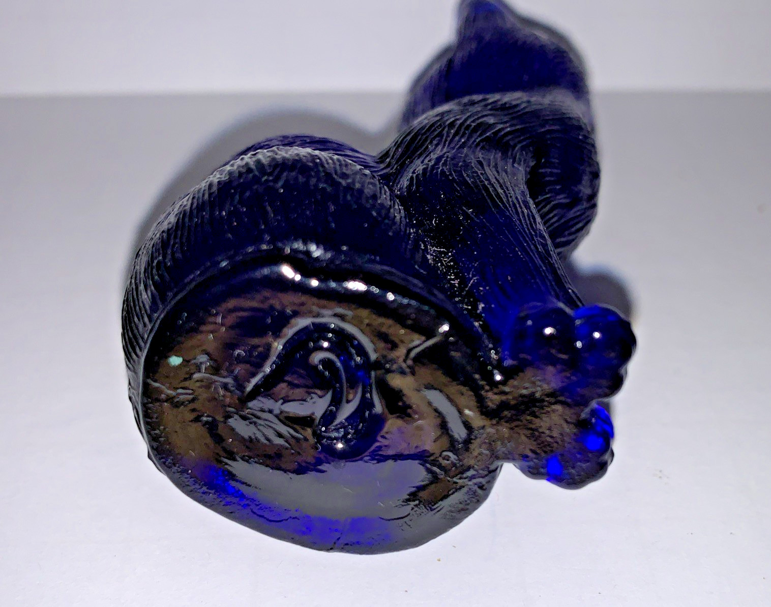 Vintage Mosser Glass Sitting Cat Dark Cobalt Blue 3 Inch Signed M at Tail