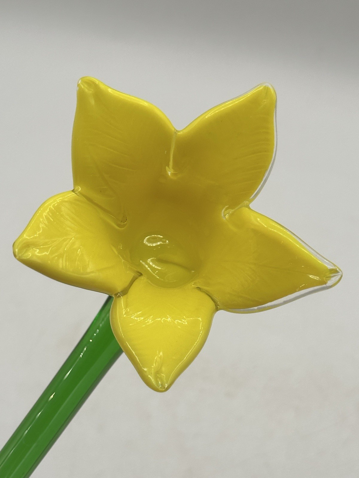 Blown Art Glass Daffodil 3” Flower With Green Stem 19.5” OA